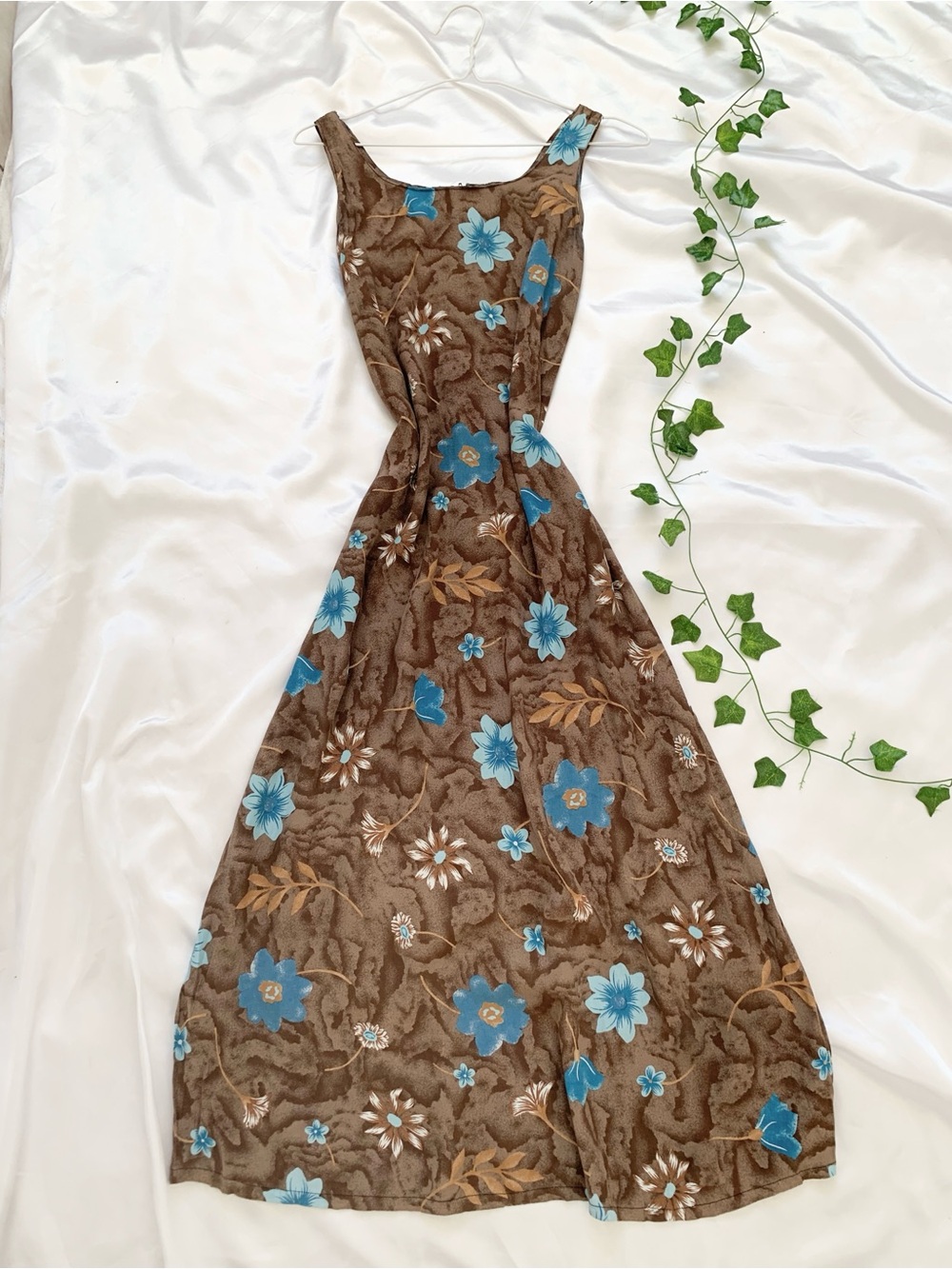 VINTAGE DeadStock 90s Brown Floral Maxi Dress